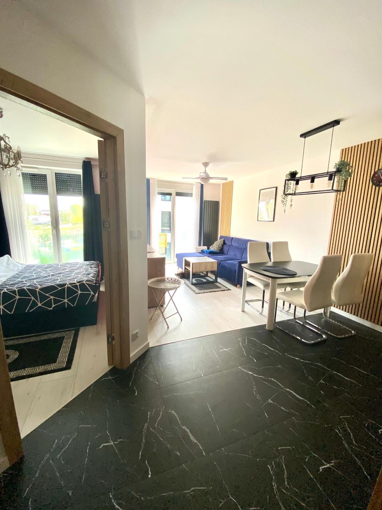 Komfortowy - Basen - Perlowa Przystan Apartmán *